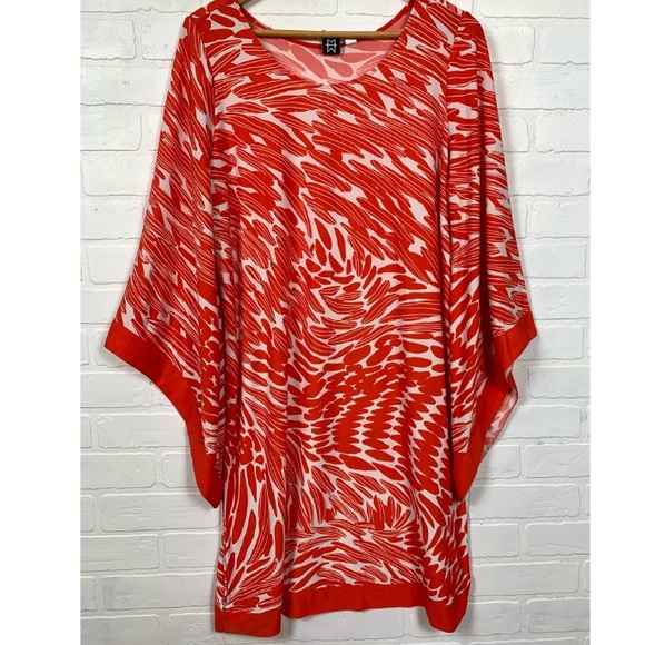 Lightweight Pointed Kimono Wing Sleeve Coral Dress - Picture 4 of 6